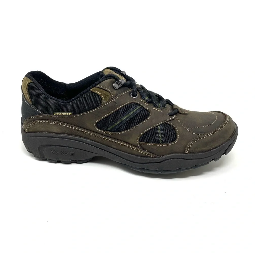 Clarks Wave.Gear Brown Nubuck waterproof rugged sneakers